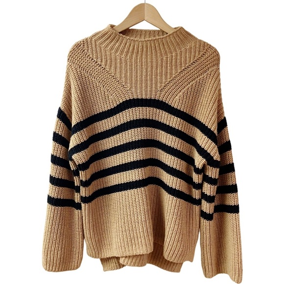 Old Navy Sweaters - Fisherman Nautical Striped Old Navy Sweater Medium Tan Black Chunky Cozy